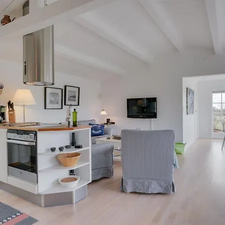 Ylermi - 1-5km From The Sea By Interhome Dronningmølle