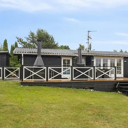 Ylermi - 1-5km From The Sea By Interhome Feriehus *